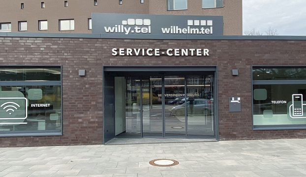 der Eingang vom willy.tel und wilhelm.tel ServiceCenter in Hamburg-Wandsbek